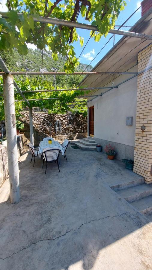 Holiday Home Zvecanje Luaran gambar